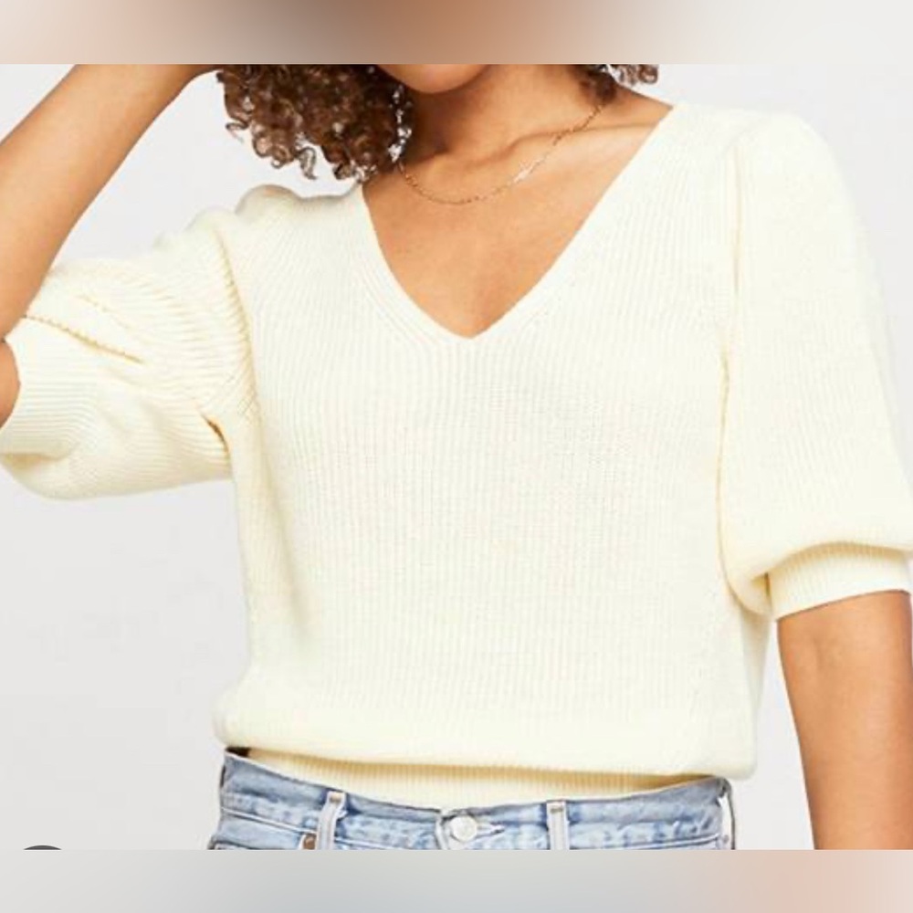 Gentle Fawn Cream Sweater Small